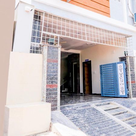 Super Hotel O Adibatla Near Tcs Ibrahimpatan Екстер'єр фото