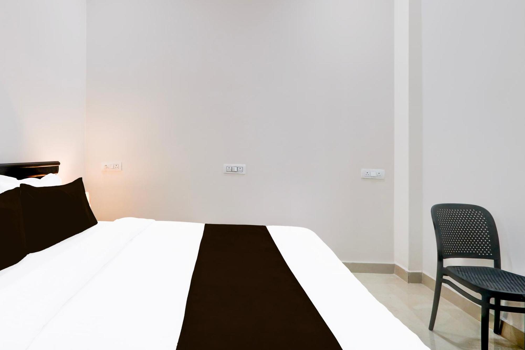Super Hotel O Adibatla Near Tcs Ibrahimpatan Екстер'єр фото
